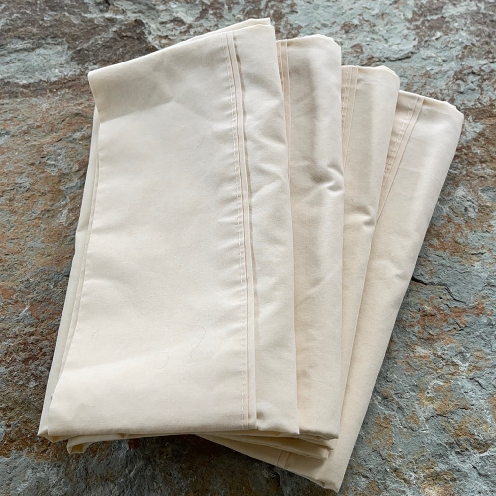 🏹3/$45🏹 4 king size pillowcases. cream coloured